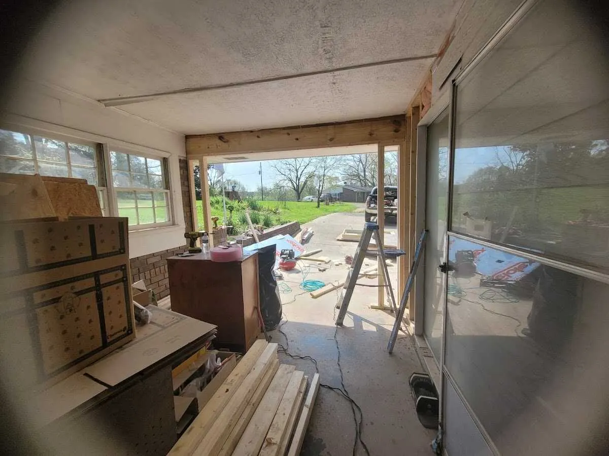 Air movers and dehumidifier for Drying & Dehumidification in Pequea